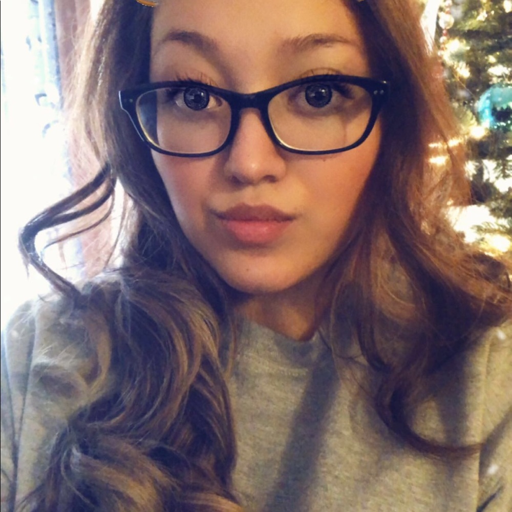 Meet your Posher, Jacqueline